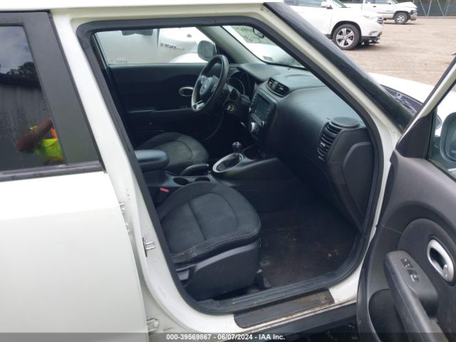 KNDJP3A58J7889862 KIA SOUL +