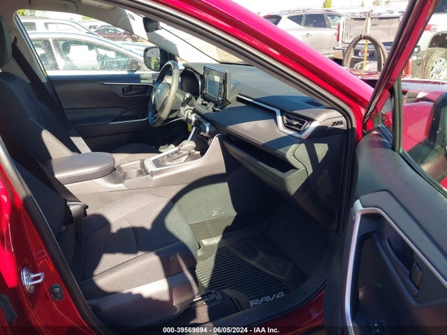 Toyota RAV4 LE 2020 2T3G1RFV0LC063457 Image 5