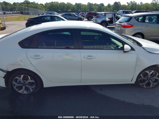 3KPF24AD7KE006577 KIA Forte Lxs