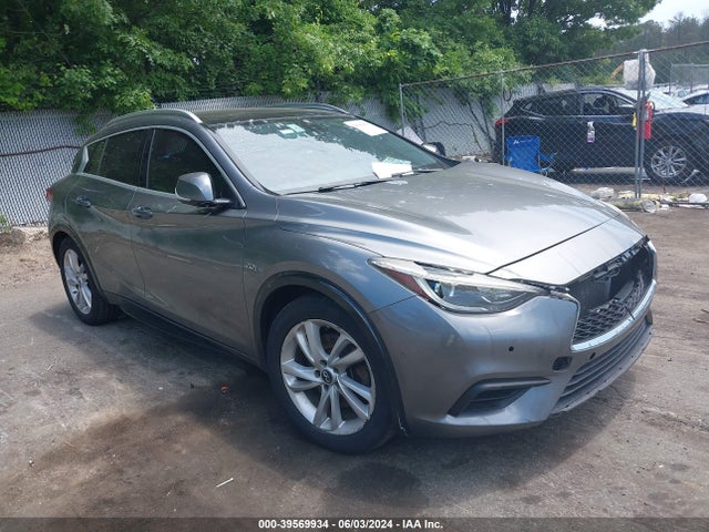 SJKCH5CP8KA010409 Infiniti Qx30 Luxe