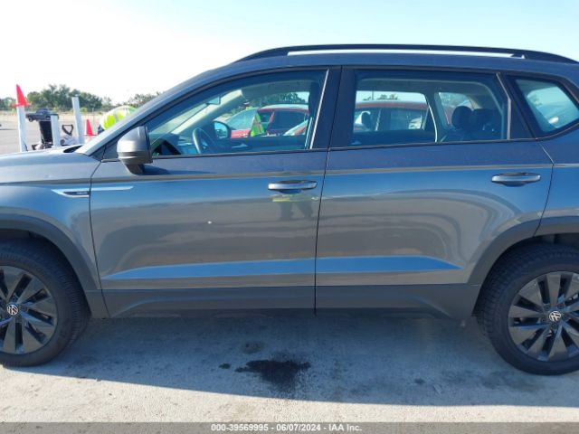 3VVDX7B26NM048659 Volkswagen Taos 1.5t S