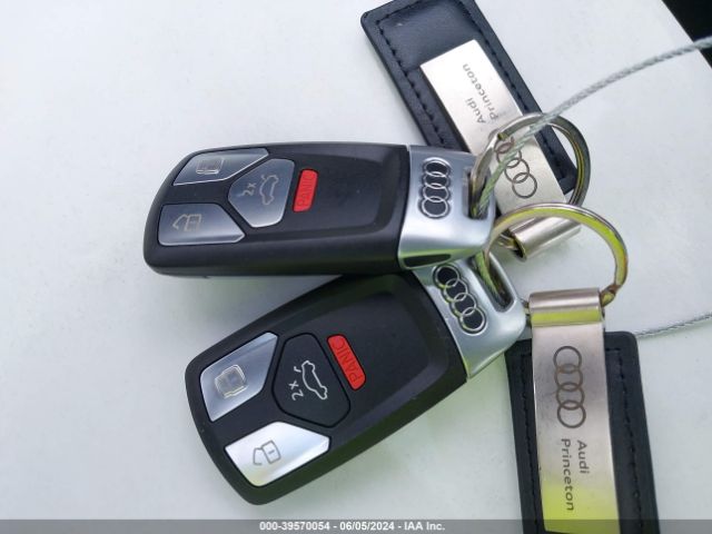 WA1LHAF75KD026325 Audi Q7 45 Premium