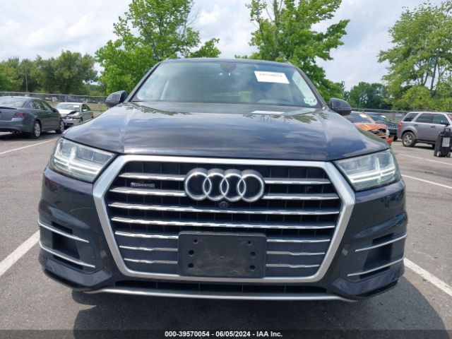 WA1LHAF75KD026325 Audi Q7 45 Premium