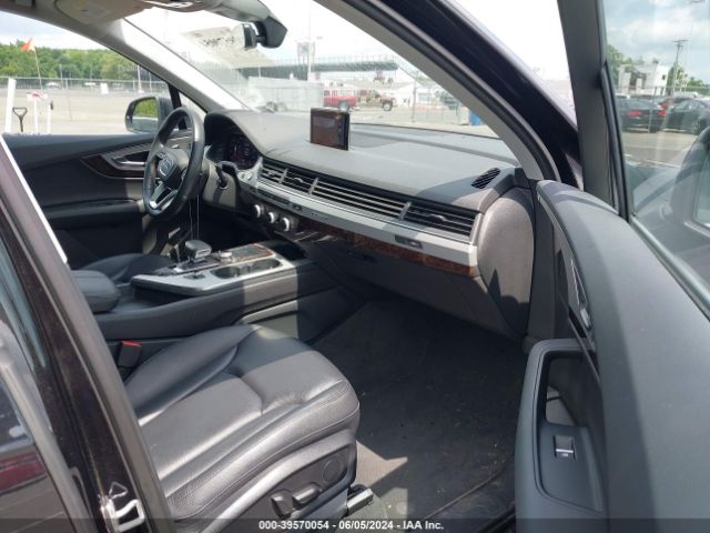 WA1LHAF75KD026325 Audi Q7 45 Premium