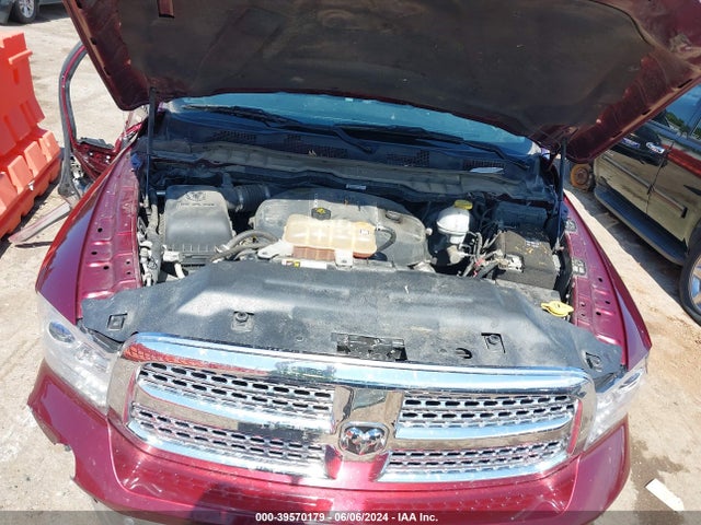 1C6RR7NM3JS353119 RAM 1500 Laramie  4x4 5'7 Box
