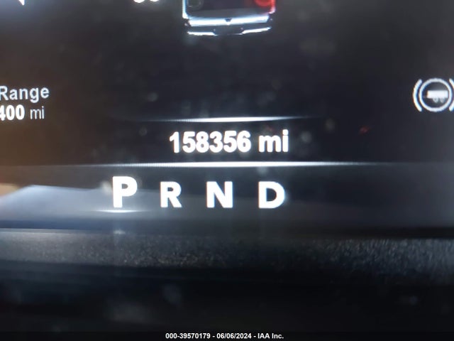 1C6RR7NM3JS353119 RAM 1500 Laramie  4x4 5'7 Box
