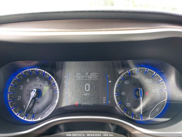 2C4RC1DGXLR172347 Chrysler Voyager Lxi