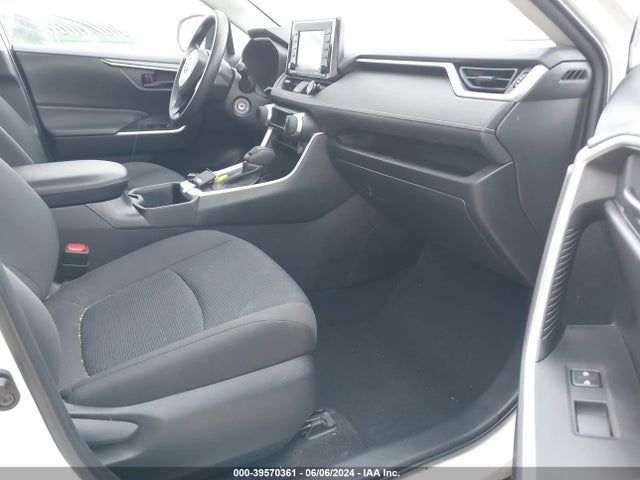 Toyota RAV4 LE 2022 2T3G1RFV1NC312819 Image 5