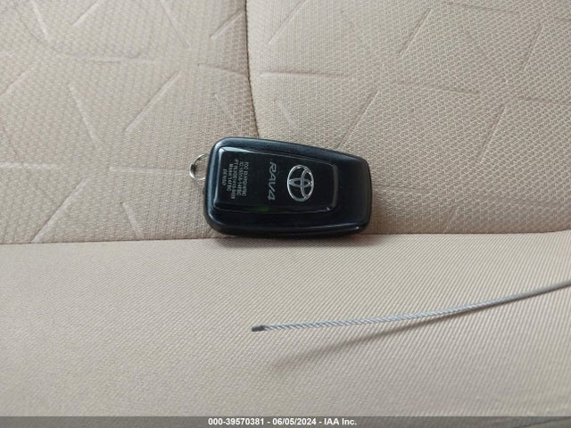 Toyota Rav4 Xle 2020 2T3W1RFV9LC061055 Image 11