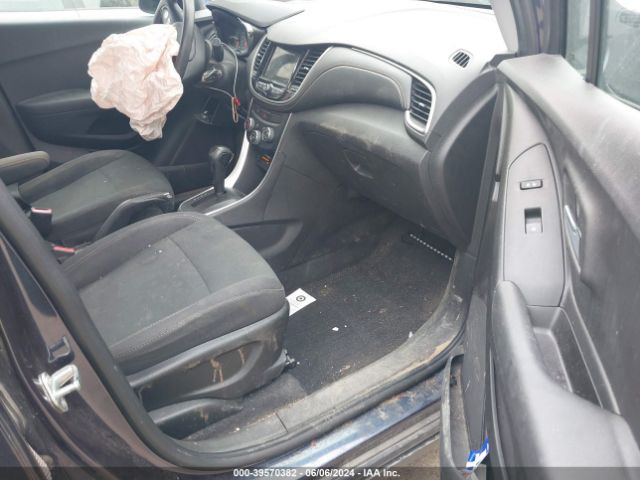 3GNCJKSB1KL164326 Chevrolet TRAX LS