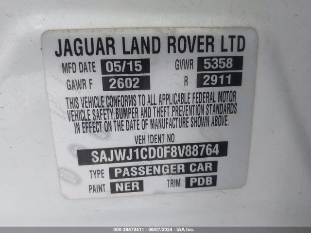 2015 JAGUAR XJ SAJWJ1CD0F8V88764 Photo 8
