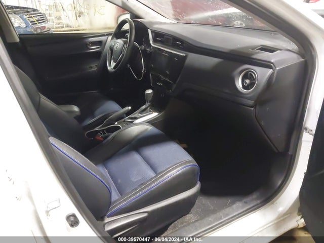 5YFBURHE4HP652932 Toyota COROLLA SE