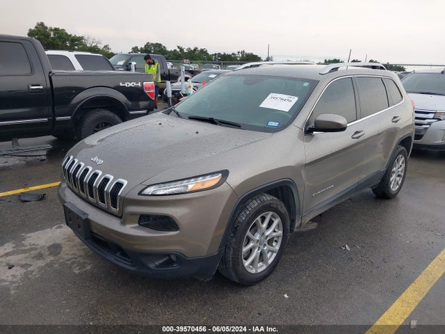1C4PJLCB5HW574449 Jeep Cherokee Latitude Fwd