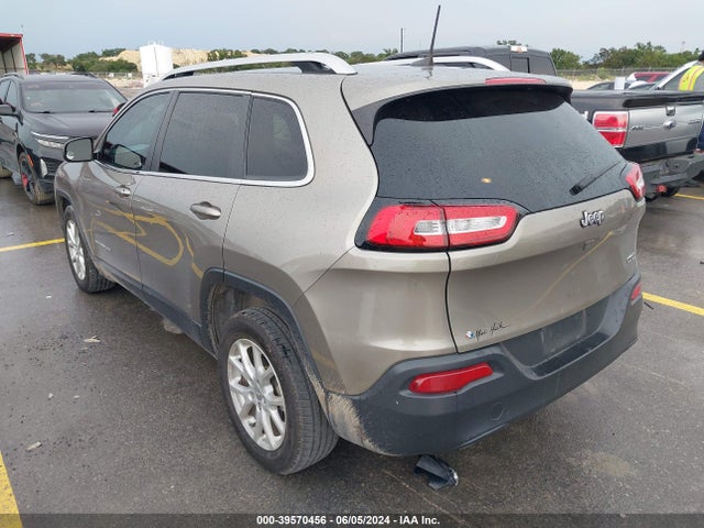 1C4PJLCB5HW574449 Jeep Cherokee Latitude Fwd