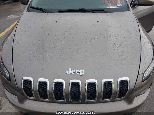 1C4PJLCB5HW574449 Jeep Cherokee Latitude Fwd