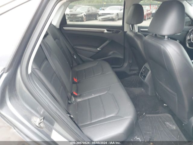 1VWBT7A36GC032877 Volkswagen Passat 1.8t Se