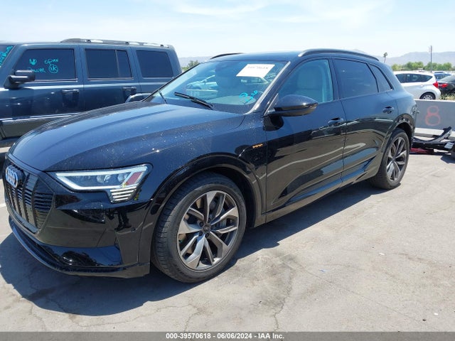 WA1LAAGE2MB038884 Audi E-tron Premium Plus Quattro