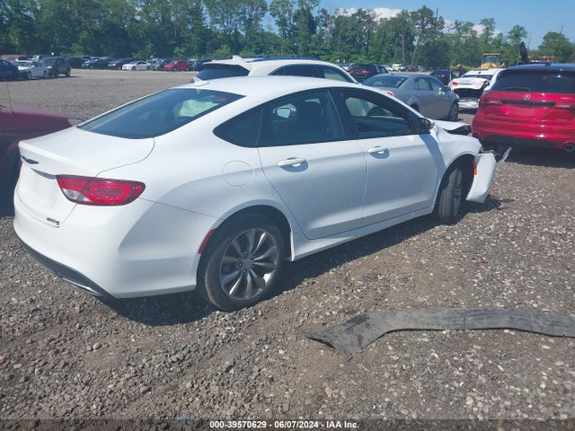 1C3CCCBG5GN174521 Chrysler 200 S