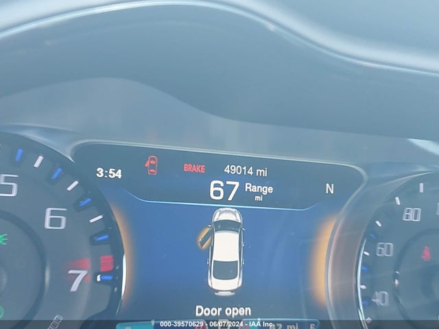 1C3CCCBG5GN174521 Chrysler 200 S