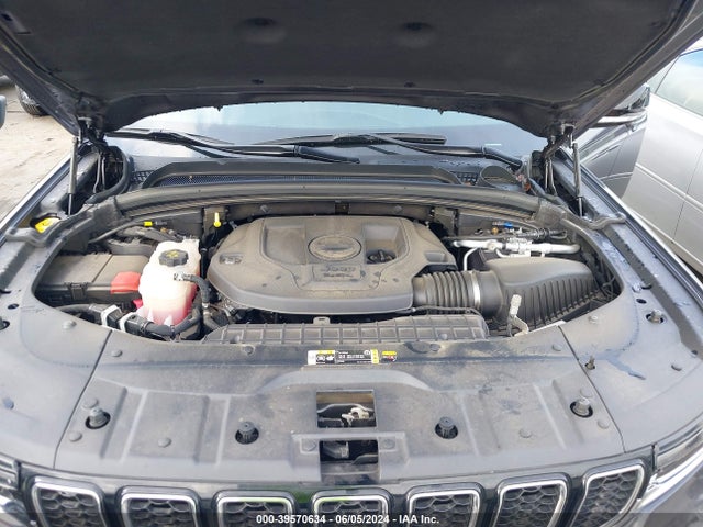 1C4RJKDG5P8819685 Jeep Grand Cherokee L Overland 4x4