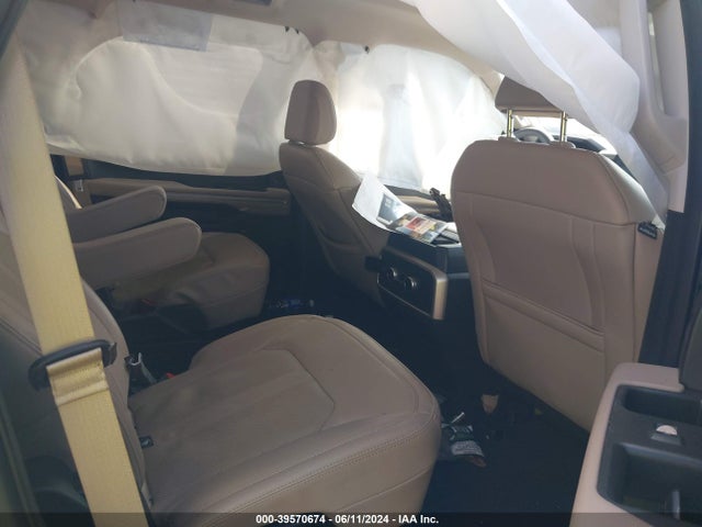 Ford Expedition Limited 2023 1FMJU2A89PEA07367 Image 8