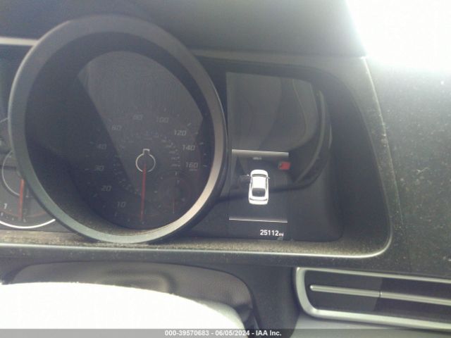 5NPLM4AG8NH065225 Hyundai ELANTRA SEL