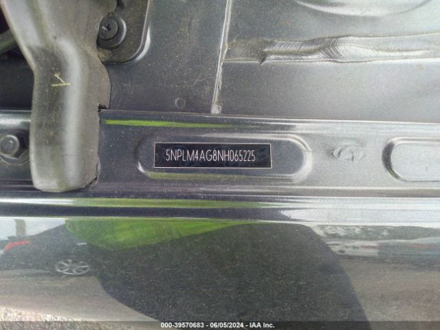 5NPLM4AG8NH065225 Hyundai ELANTRA SEL