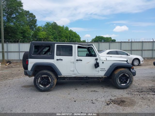 1C4HJWDG6HL721511 Jeep Wrangler Unlimited Sport 4x4