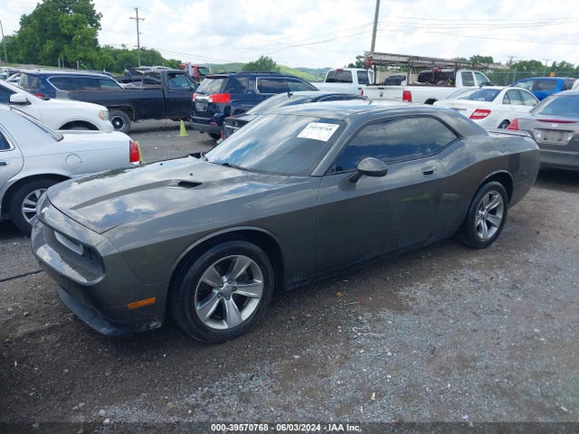 39570768 :رقم المزاد ، 2B3CJ4DVXAH185177 vin ، 2010 Dodge Challenger Se مزاد بيع