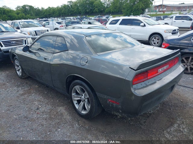 39570768 :رقم المزاد ، 2B3CJ4DVXAH185177 vin ، 2010 Dodge Challenger Se مزاد بيع