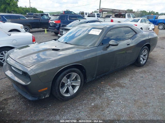 39570768 :رقم المزاد ، 2B3CJ4DVXAH185177 vin ، 2010 Dodge Challenger Se مزاد بيع