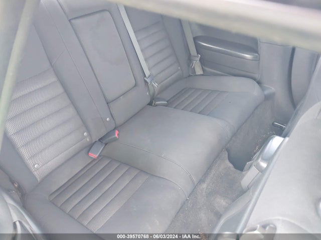 39570768 :رقم المزاد ، 2B3CJ4DVXAH185177 vin ، 2010 Dodge Challenger Se مزاد بيع
