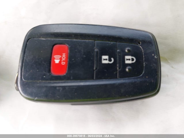 Toyota Prius Two 2016 JTDKBRFU5G3012414 Image 11