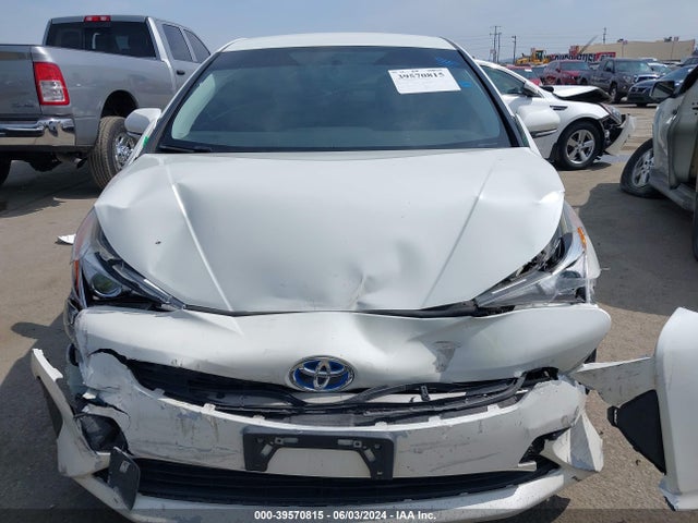 Toyota Prius Two 2016 JTDKBRFU5G3012414 Image 12