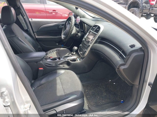 Chevrolet MALIBU 1LT 2015 1G11C5SL3FF111060 Image 5