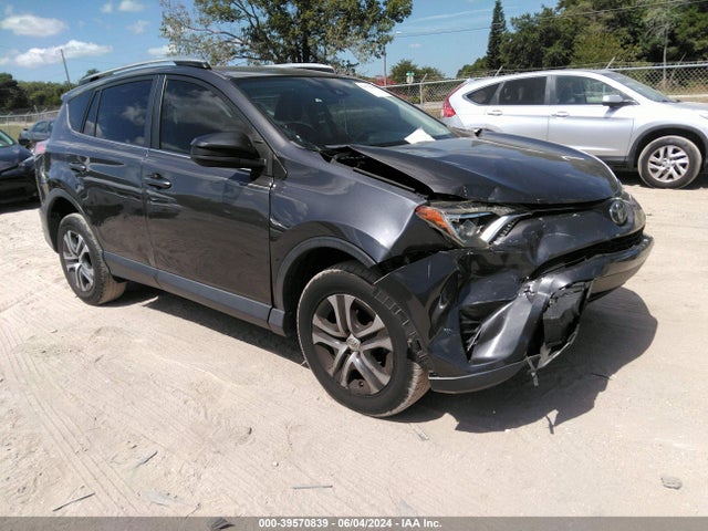 Toyota RAV4 LE 2018 JTMZFREV9JJ155608 main image