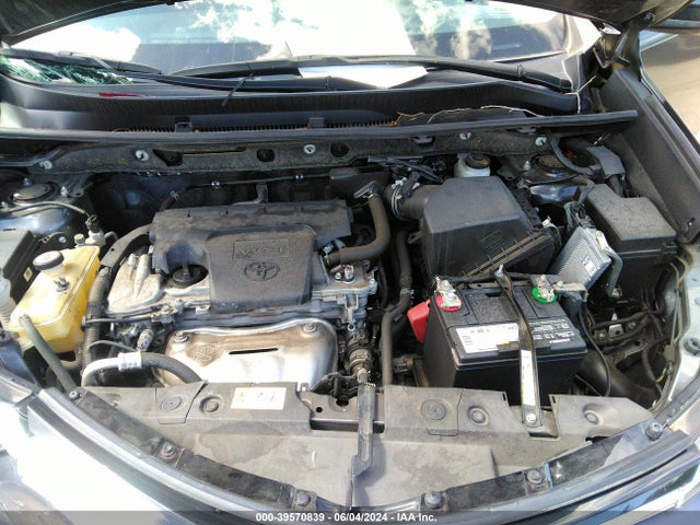 Toyota RAV4 LE 2018 JTMZFREV9JJ155608 Image 10