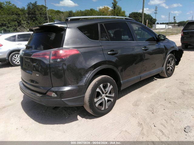 Toyota RAV4 LE 2018 JTMZFREV9JJ155608 Image 4