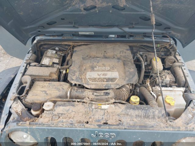 1C4BJWDG3EL264268 Jeep Wrangler Unlimited Sport