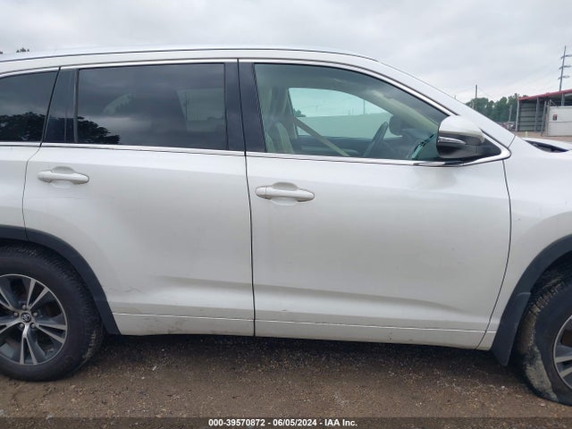 Toyota Highlander Xle V6 2016 5TDJKRFH2GS320640 Image 14