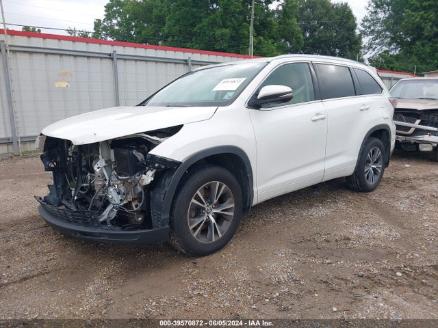 Toyota Highlander Xle V6 2016 5TDJKRFH2GS320640 Image 2