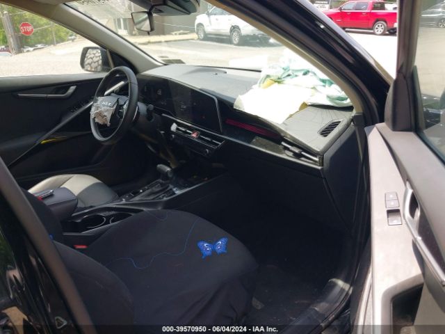 KNDCR3LE3P5036239 KIA Niro Ex Touring