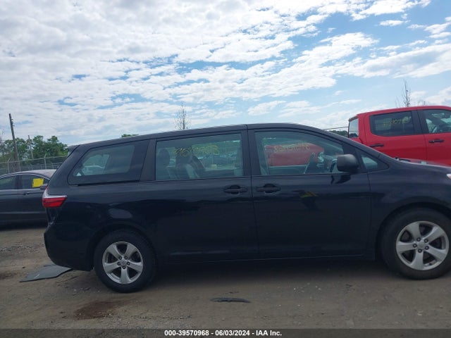 Toyota Sienna L 7 Passenger 2015 5TDZK3DC8FS660607 Image 13