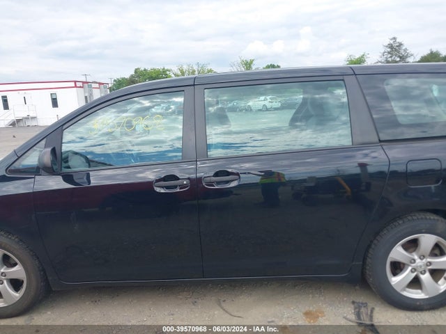 Toyota Sienna L 7 Passenger 2015 5TDZK3DC8FS660607 Image 14
