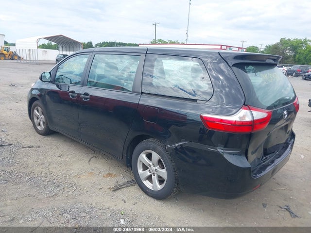Toyota Sienna L 7 Passenger 2015 5TDZK3DC8FS660607 Image 3