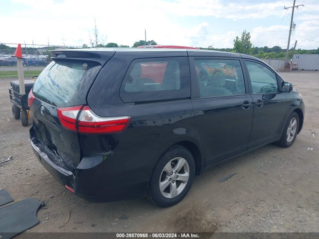 Toyota Sienna L 7 Passenger 2015 5TDZK3DC8FS660607 Image 4