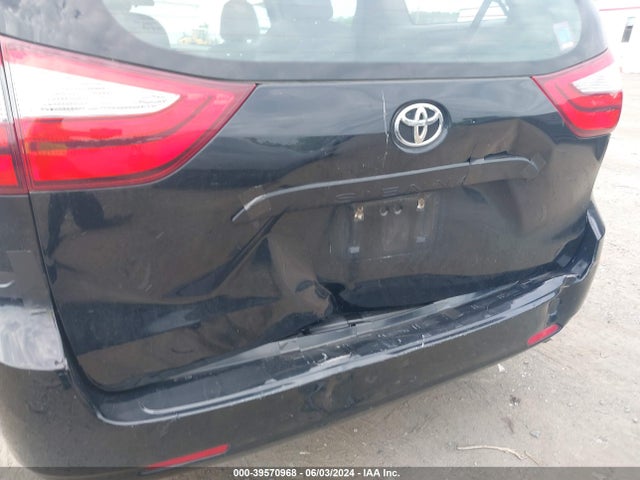 Toyota Sienna L 7 Passenger 2015 5TDZK3DC8FS660607 Image 6
