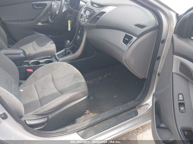 Hyundai ELANTRA SE 2014 5NPDH4AE6EH504221 Image 5