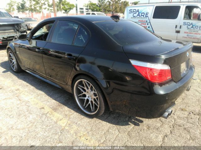 2007 BMW M5 WBSNB93587CX07053 Photo 2