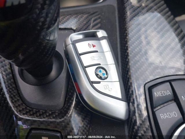 WBS3R9C5XFK330362 BMW M4